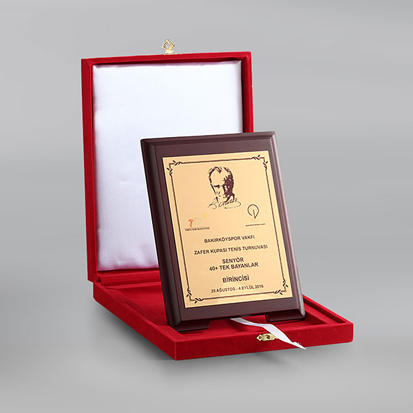 Ahşap Kutulu Plaketler